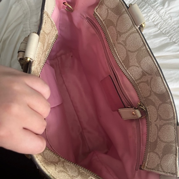 SALE Coach tote bag - Picture 6 of 6